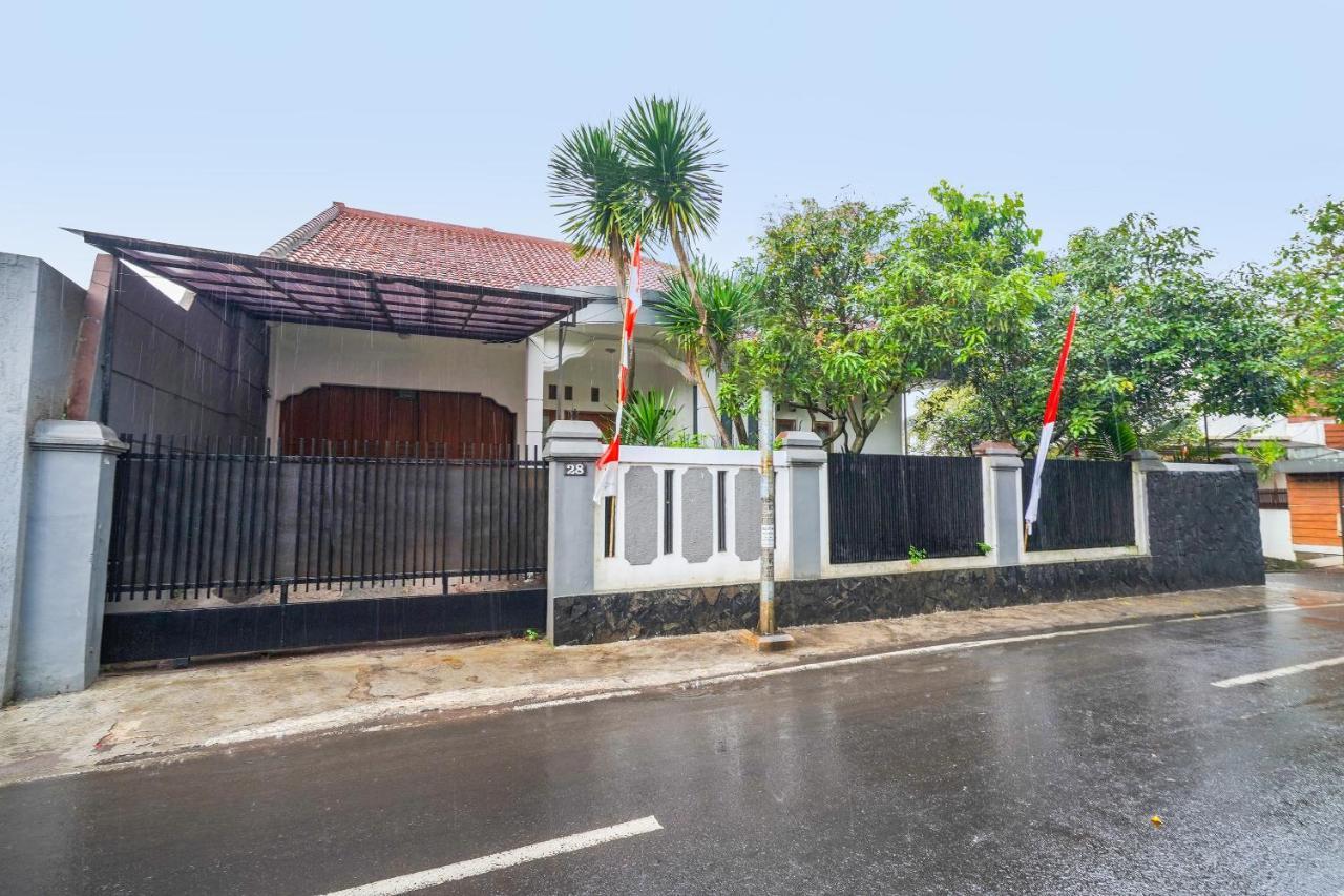 Oyo 91561 Gandhi Hotel Bandung Esterno foto