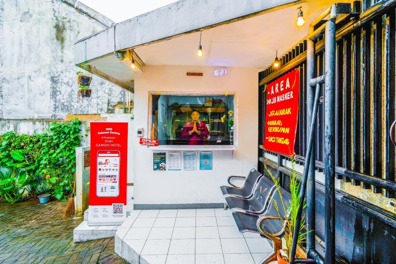 Oyo 91561 Gandhi Hotel Bandung Esterno foto